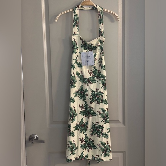 April Cornell Holly Chef 100% Cotton Holiday Apron Cream, Red, Green - Picture 2 of 14